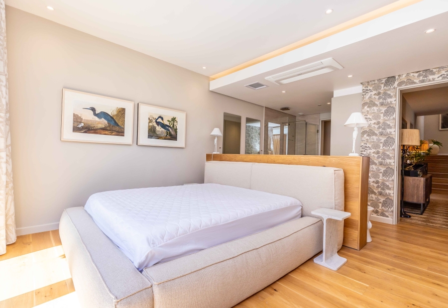 4 Bedroom Property for Sale in Fresnaye Western Cape